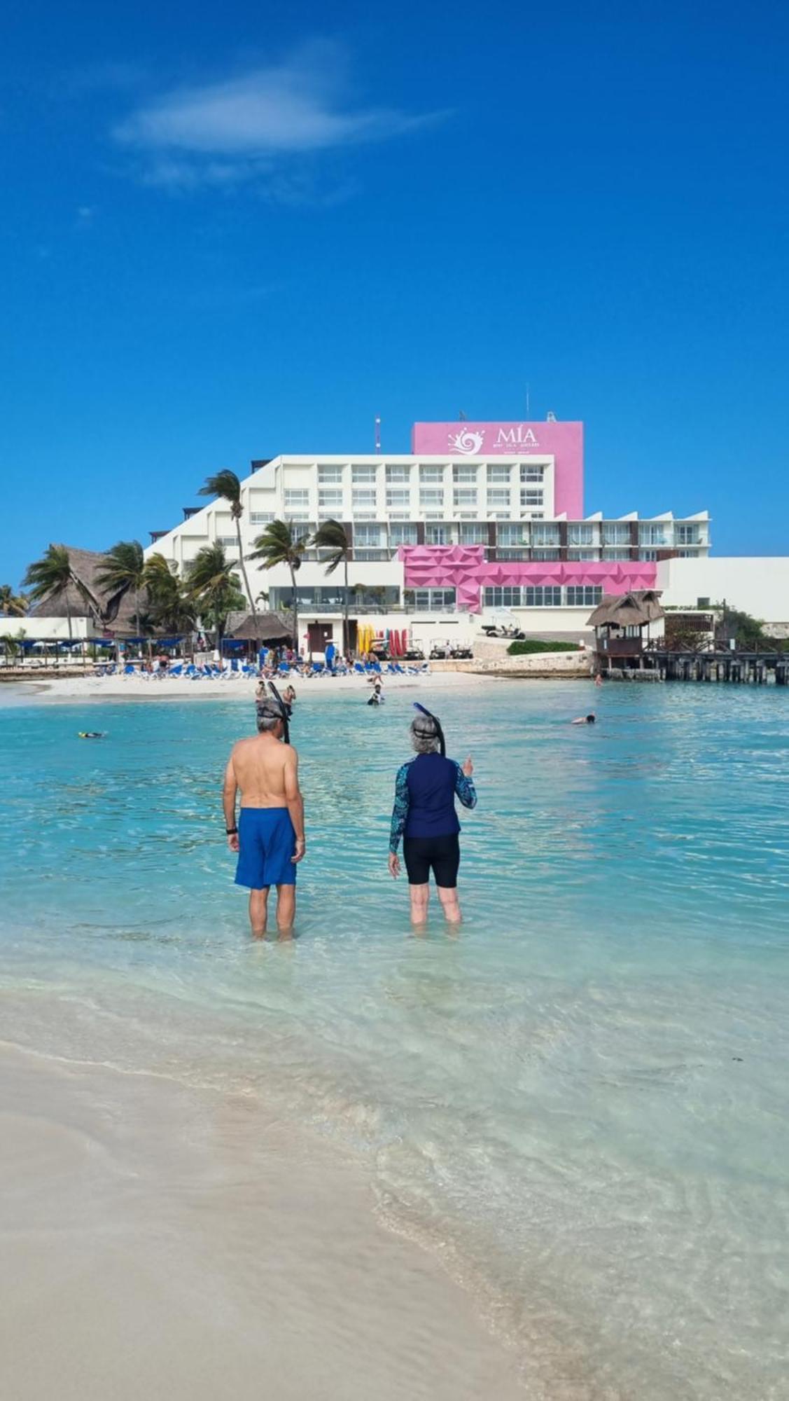 Doctor's Island Sunrise Isla Mujeres